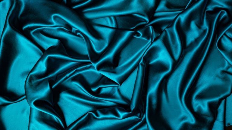 Свила teal blue silk
